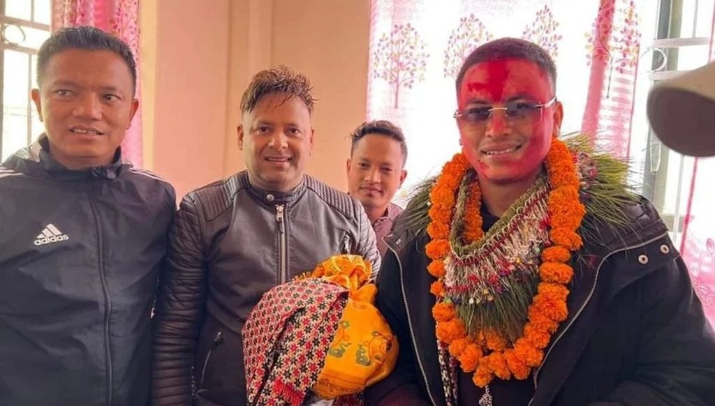 थुनामुक्त भए पल शाह