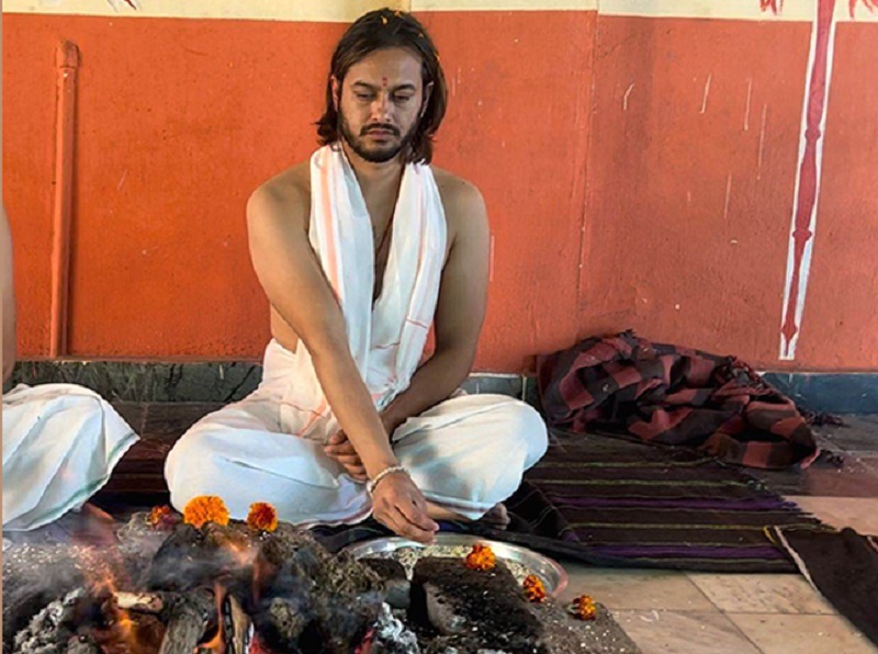 ‘कामिनो’को स्क्रिप्ट लकपछि प्रदीपले गरे ग्रहशान्ति पूजा