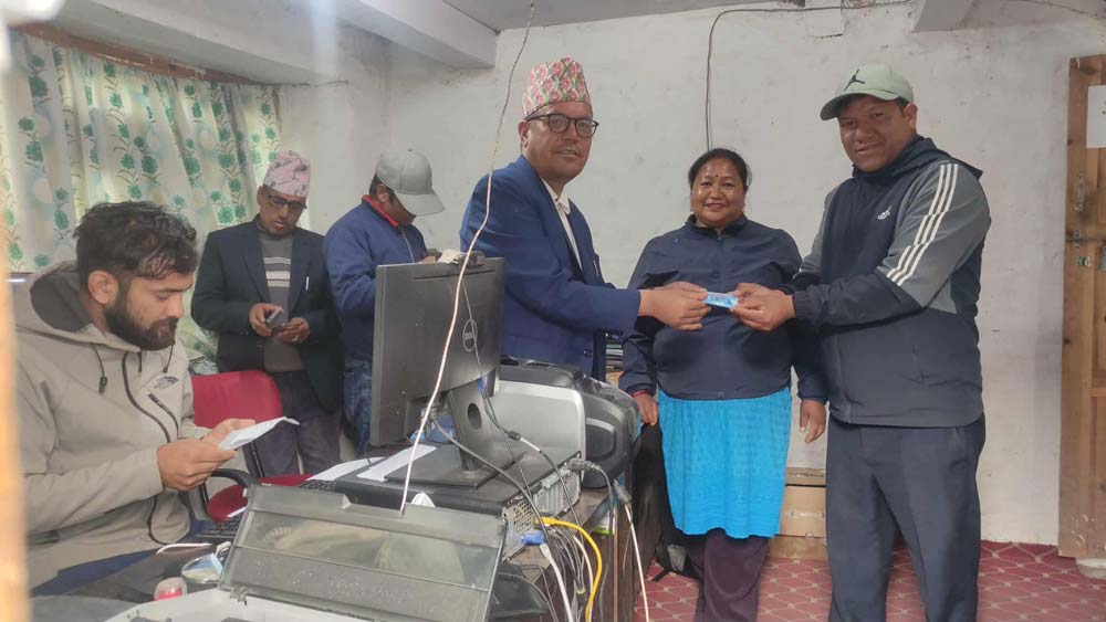 स्मार्ट कार्डको विकल्पमा रसिदमै फोटो र क्युआर